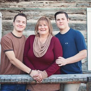 Meet your Posher, Cyndi